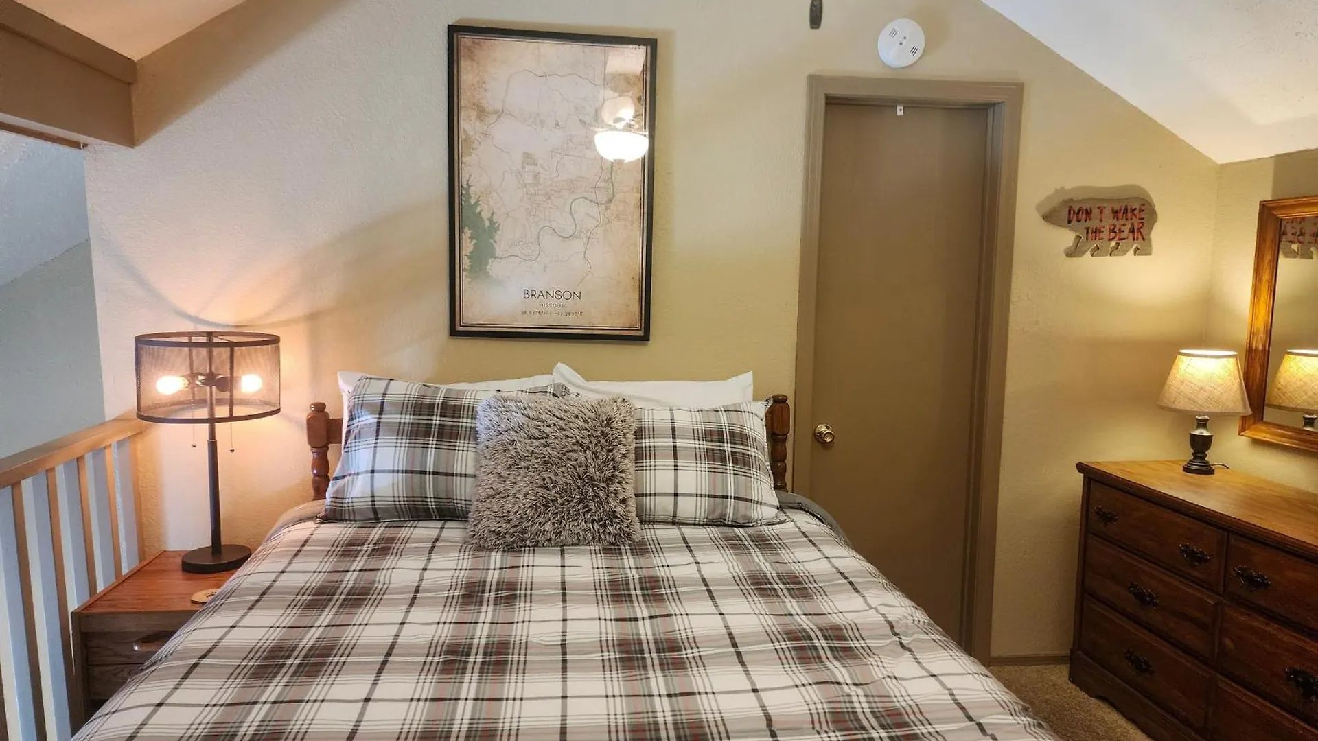 Charming 2-bedroom With Loft, Scenic Views, And Free Attraction Tickets - Fc40-9 *