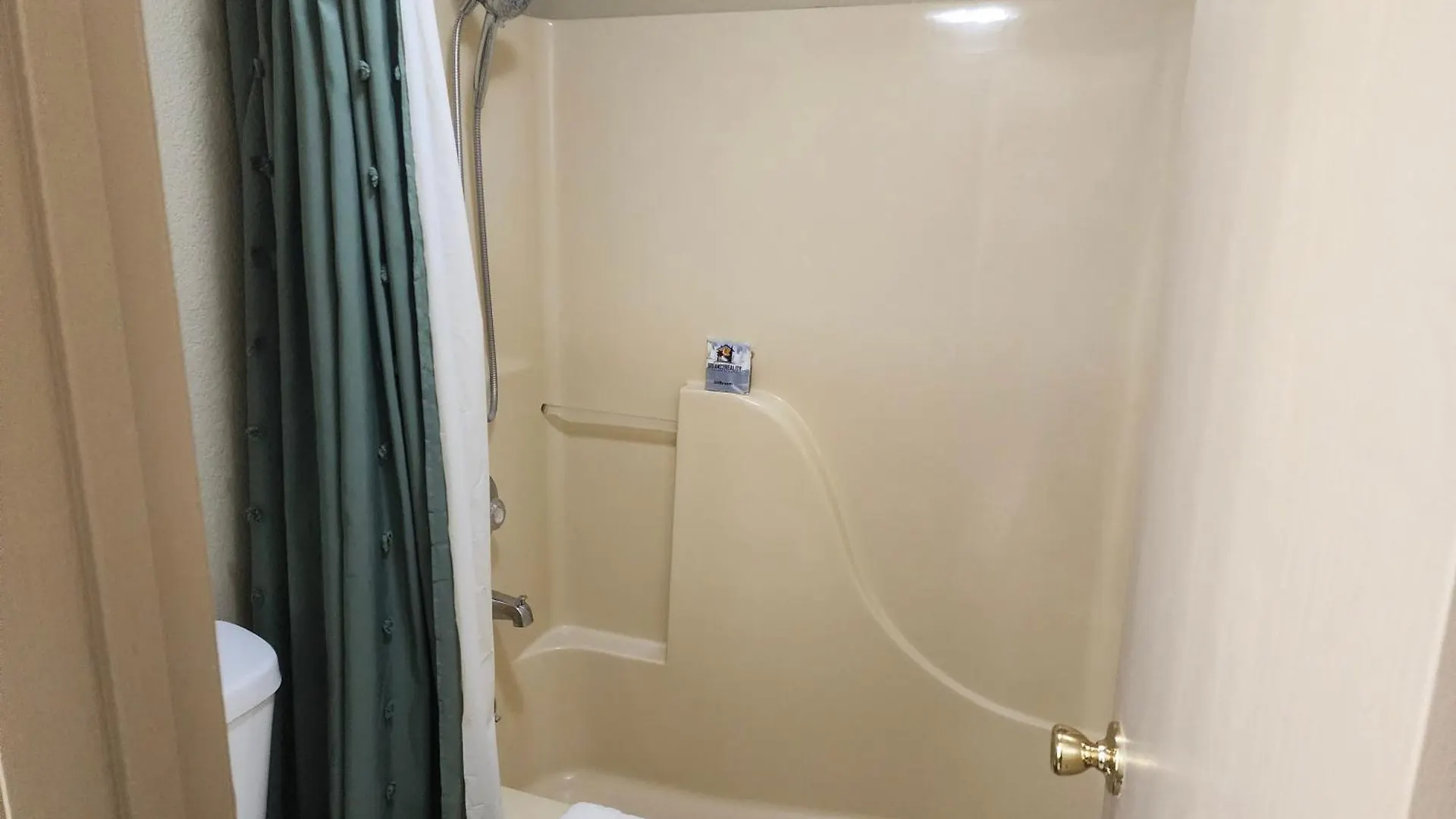 Apartman Charming 2-bedroom With Loft, Scenic Views, And Free Attraction Tickets - Fc40-9