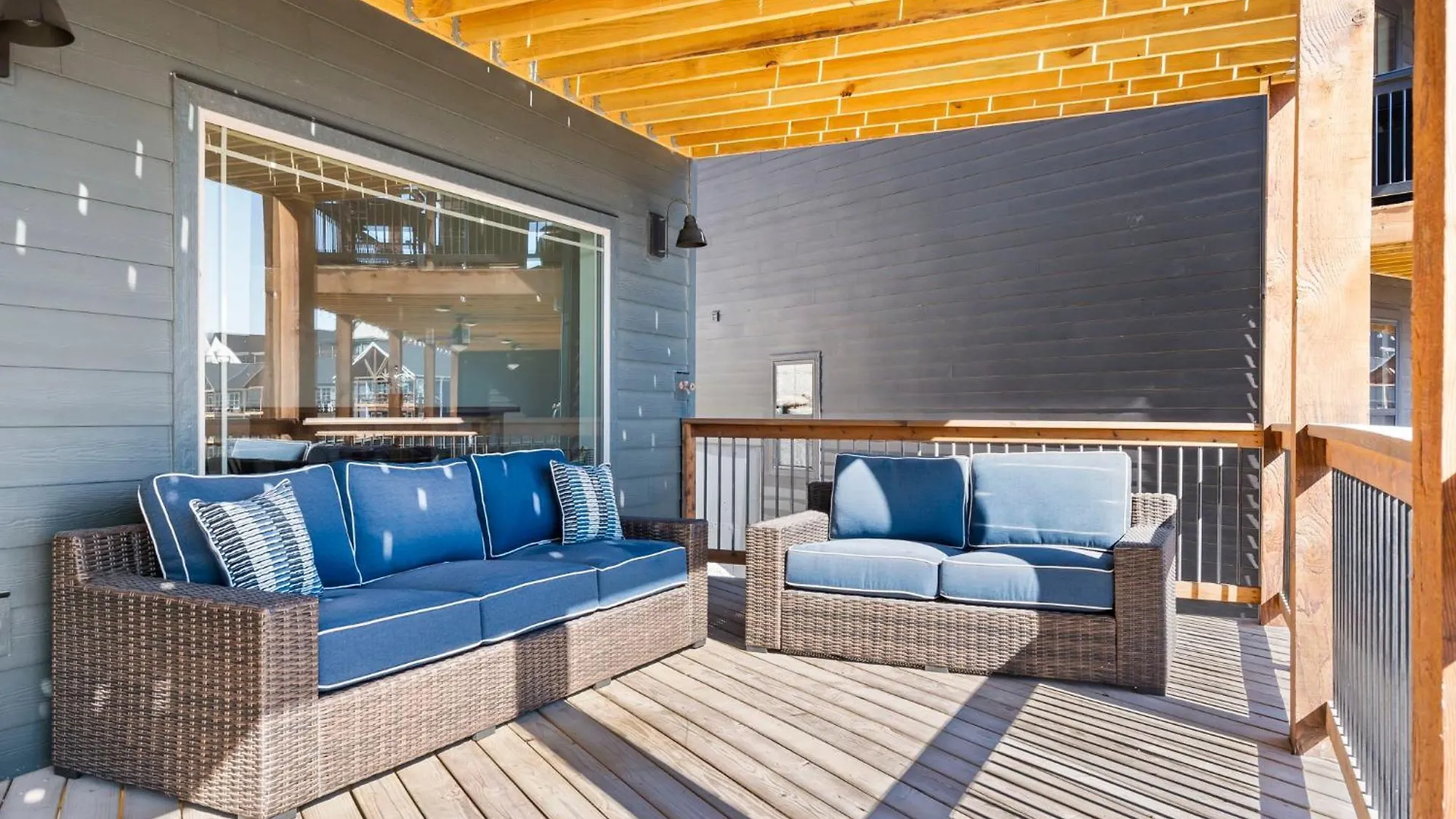 Huge Lakeview Getaway W/ Fun Arcades, Ping Pong Free Silver Dollar Tickets Community Amenities! * 布蘭森