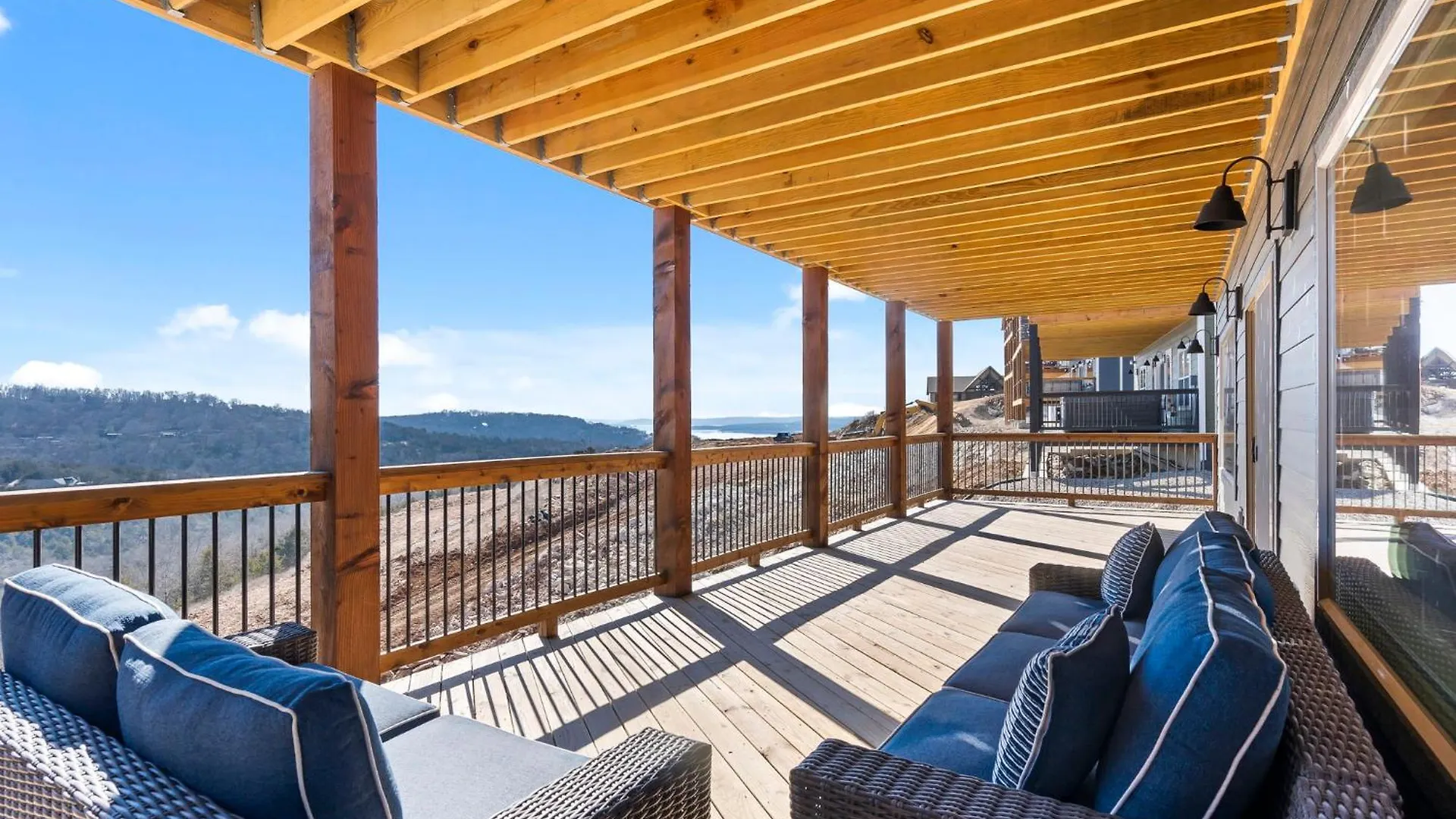 山林小屋 Huge Lakeview Getaway W/ Fun Arcades, Ping Pong Free Silver Dollar Tickets Community Amenities! *