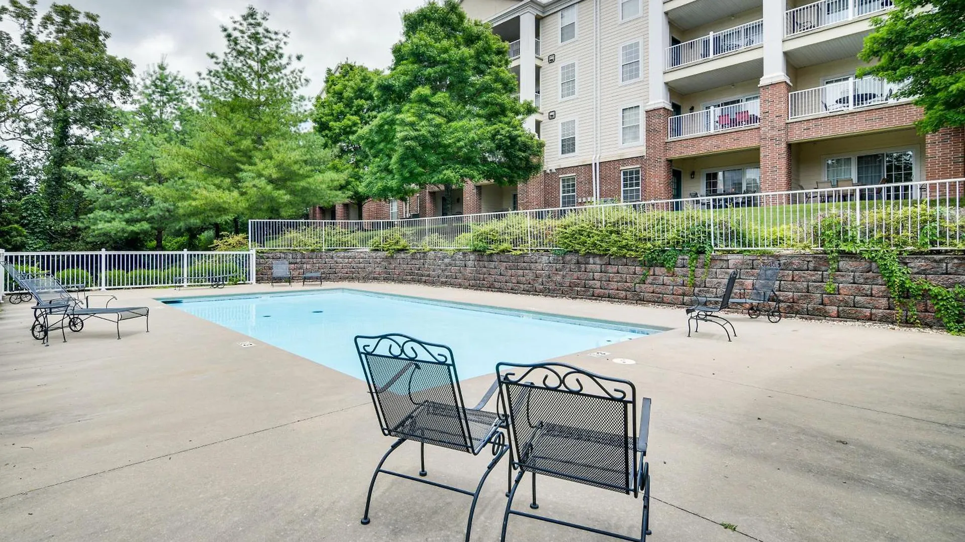 Appartement Quiet With Patio 3 Mi To Dtwn Branson! *