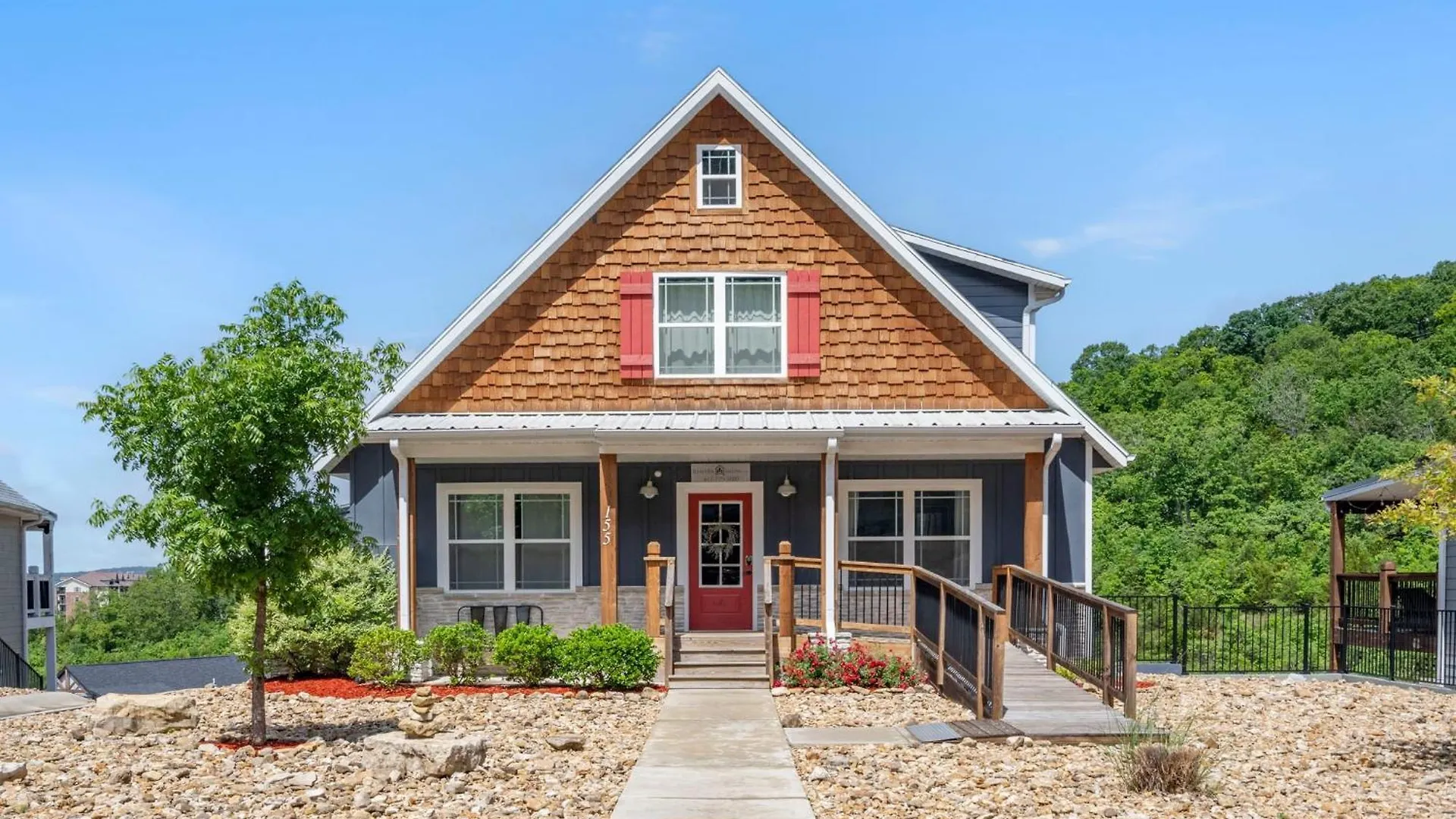 Chata Double-sided Fireplace, Views, Daily Tickets To Local Attractions, Air Hockey!
