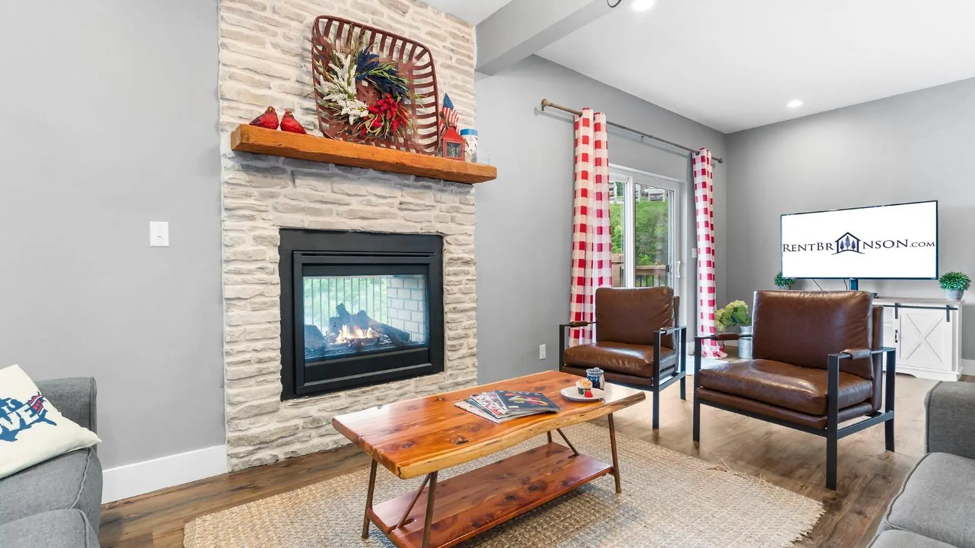 Double-sided Fireplace, Views, Daily Tickets To Local Attractions, Air Hockey! *