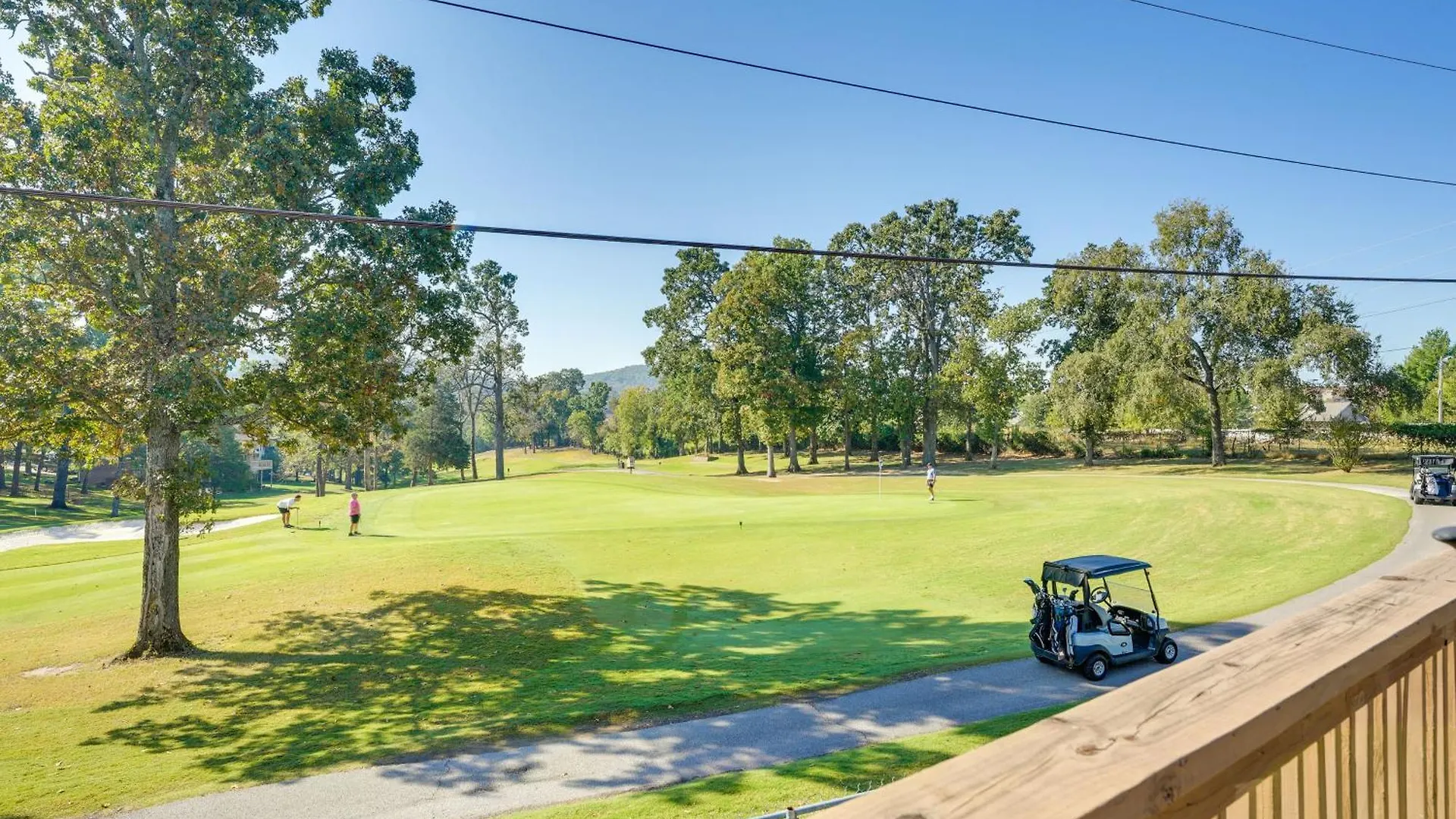 Cozy With Golf Course View In Branson! *