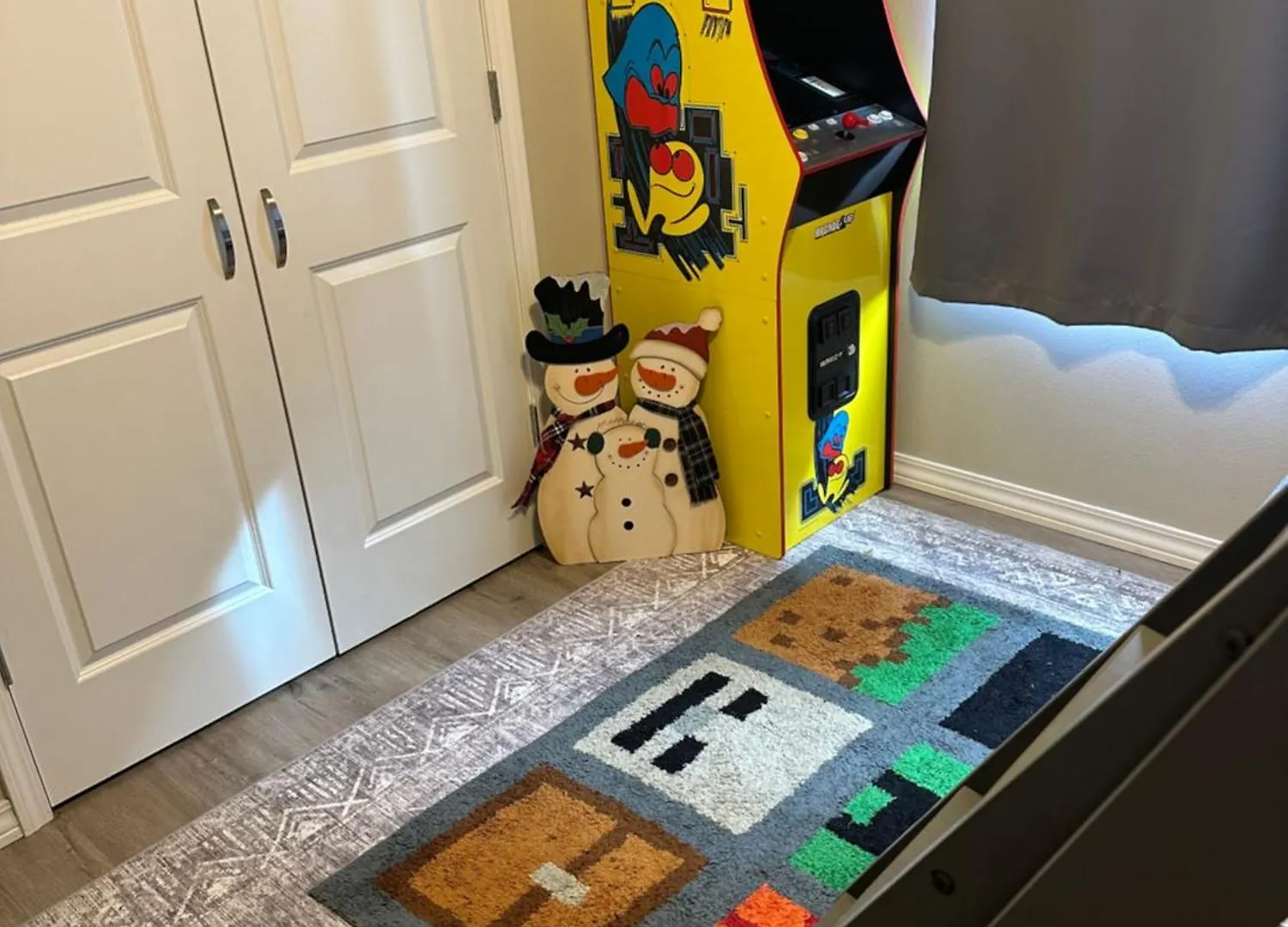 New No Stairs, Skyline, Games Arcade, شقة *