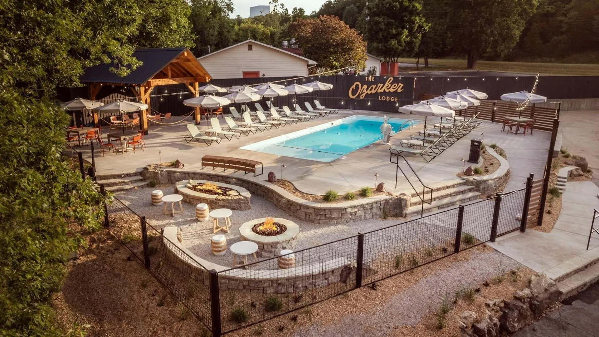 The Ozarker Motel 4*