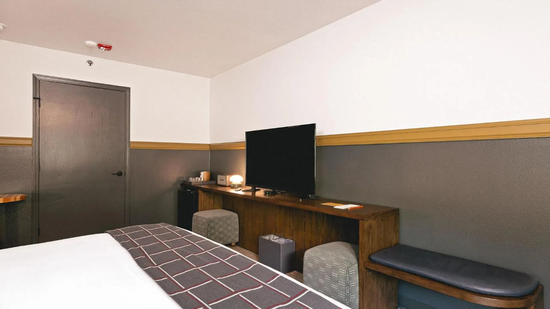 The Ozarker Motel