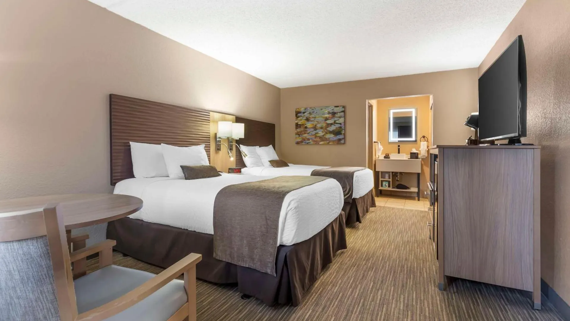 Western Landing View & Branson