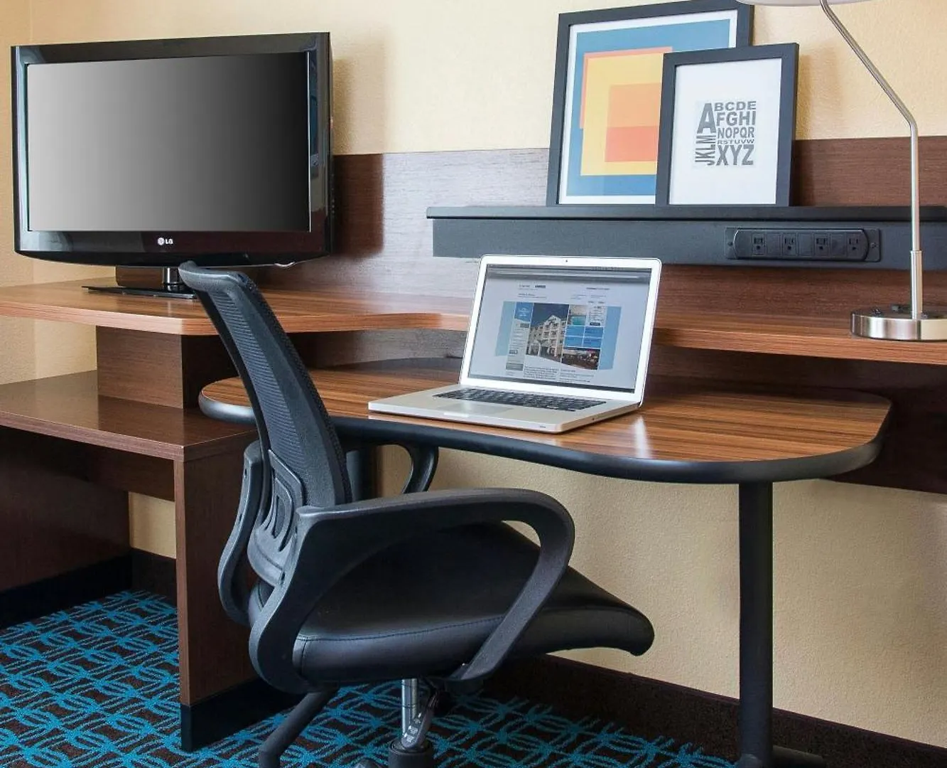Hotel Fairfield & By Marriott