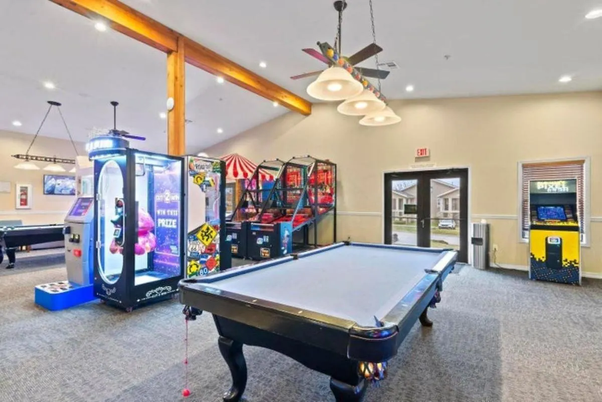 Luxurious At Hills - Beautifully Updated And Affordable - Family Amenities - No Steps * Branson