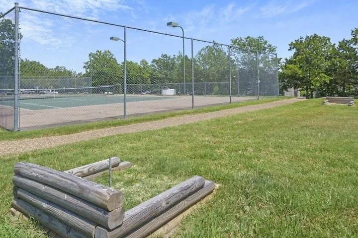 Luxurious At Hills - Beautifully Updated And Affordable - Family Amenities - No Steps Lägenhet