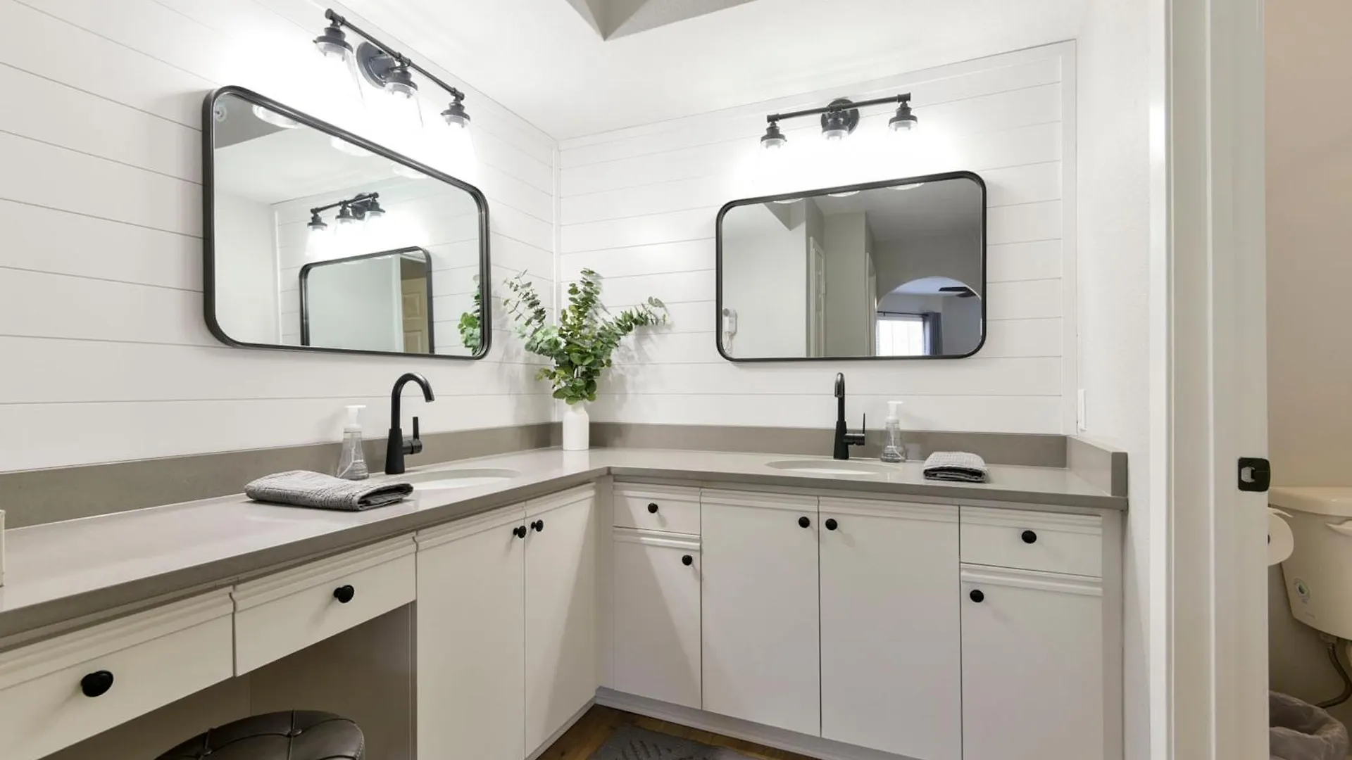 Lägenhet Luxurious At Hills - Beautifully Updated And Affordable - Family Amenities - No Steps Branson