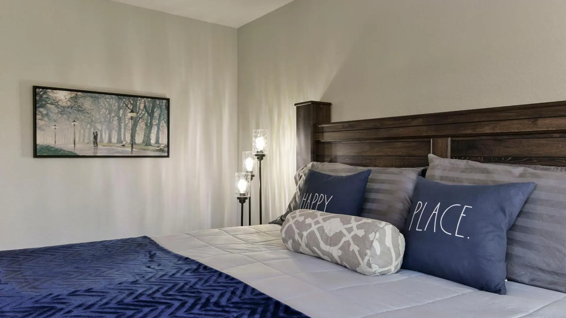 Luxurious At Hills - Beautifully Updated And Affordable - Family Amenities - No Steps Lägenhet *