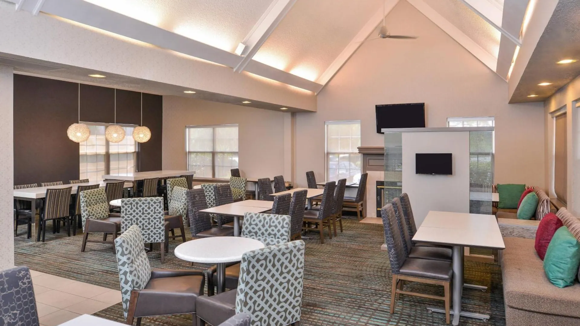 Hotel By Marriott Branson