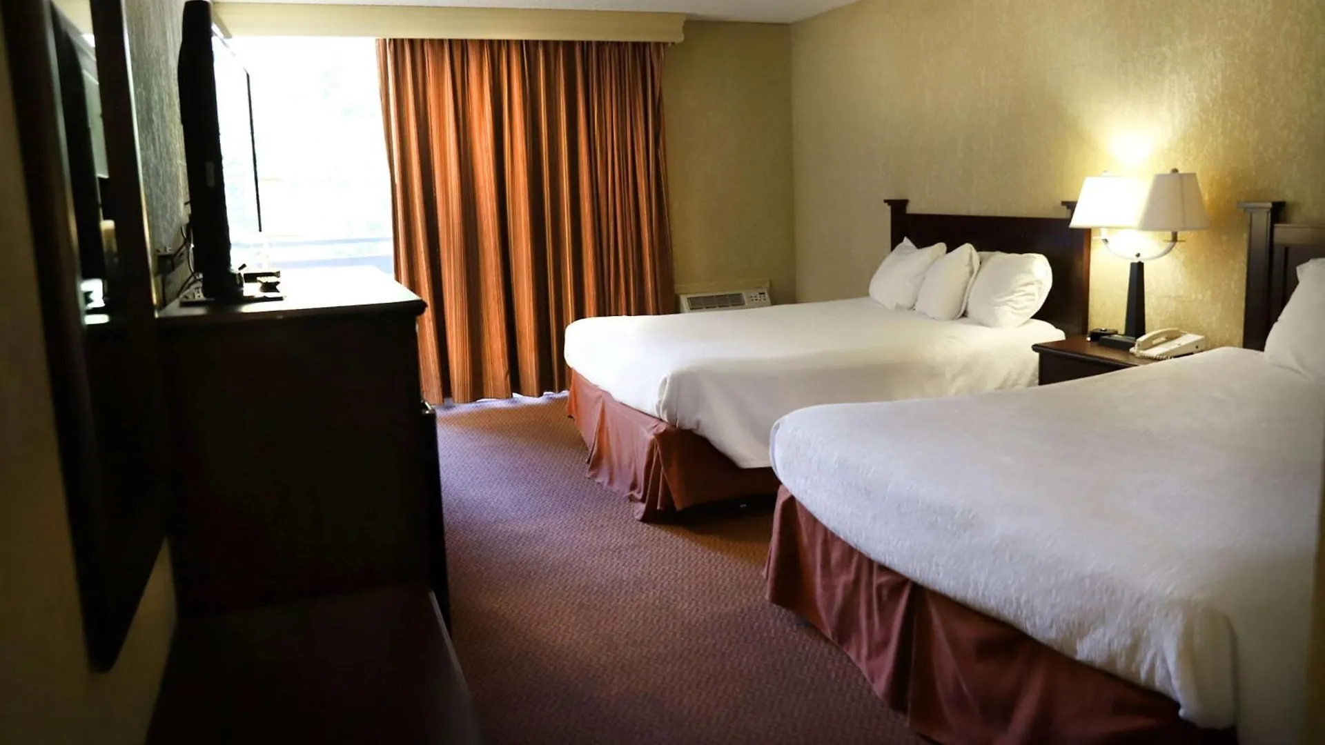 Western Branson Inn&conference Center 3*