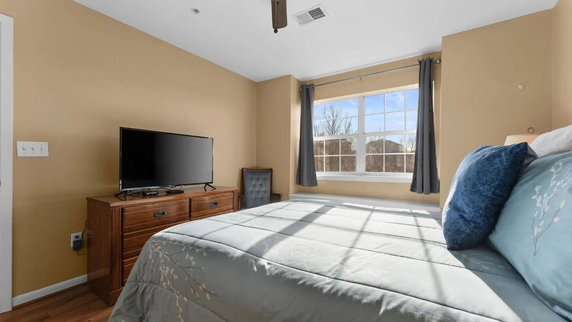 アパートホテル Cozy Floor 2br With View And Amenities!! *