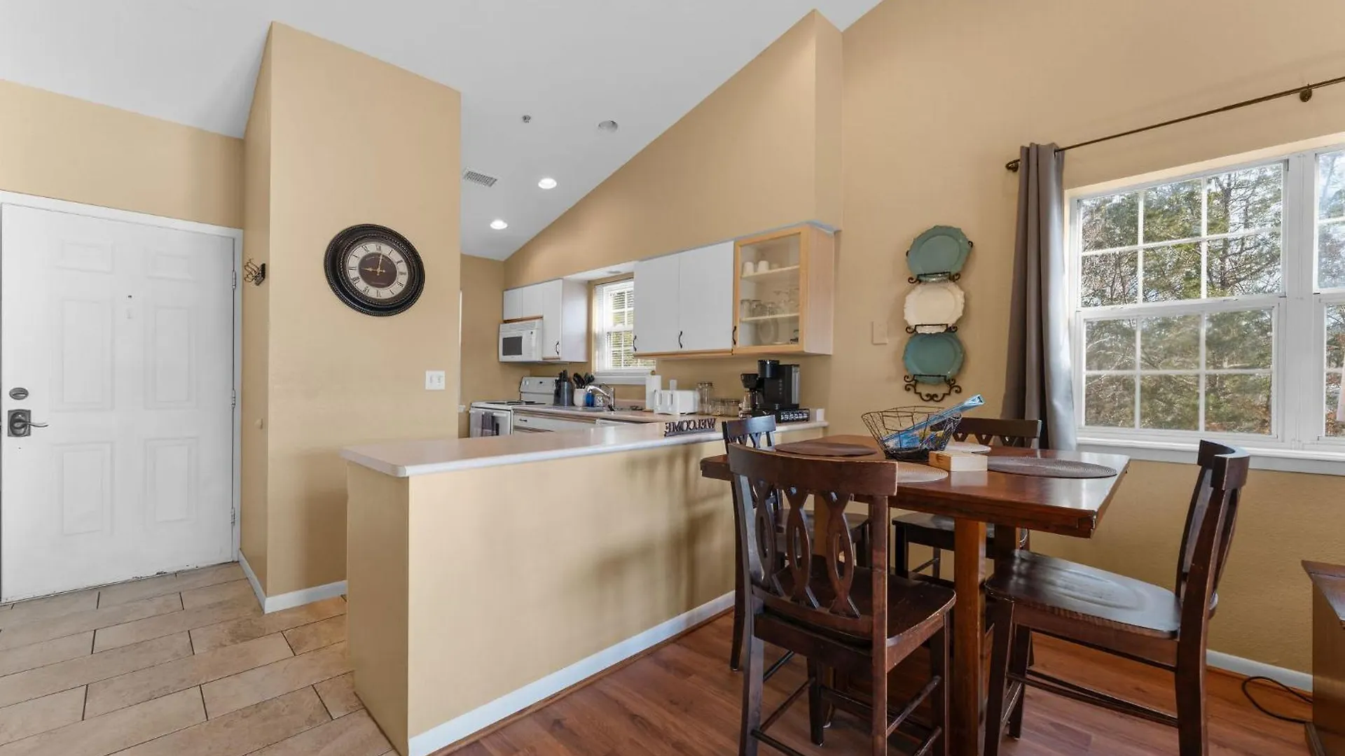Cozy Floor 2br With View And Amenities!! アパートホテル