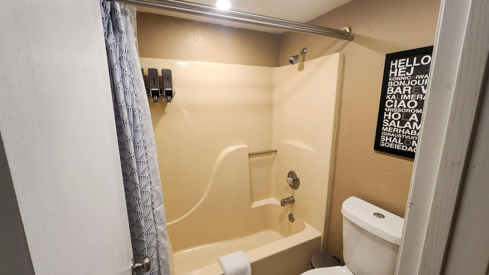 アパート 2br Cozy - Centrally Located - Free Activities Included - Stairs Required - Fc27-6