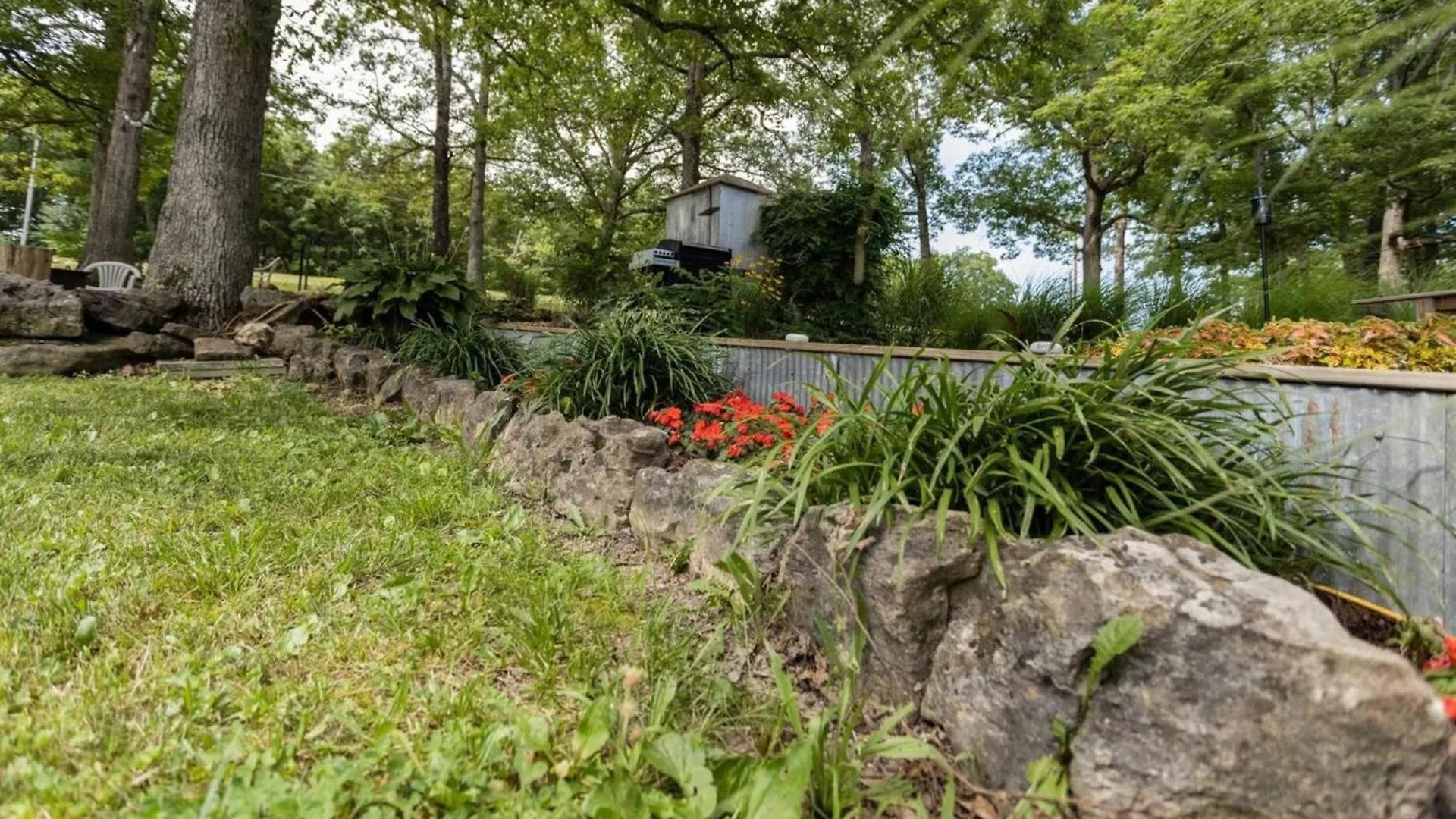 5 Bed Mountain View Retreat