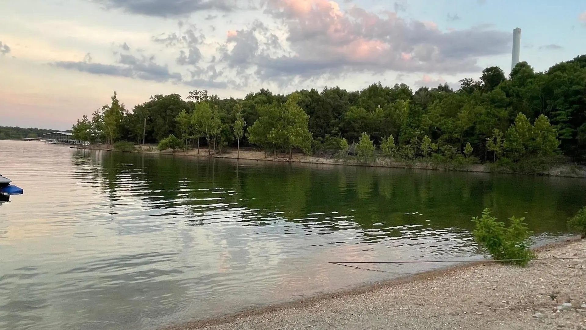 Aparthotel Rockwood On Table Rock With Boat Slips 3*