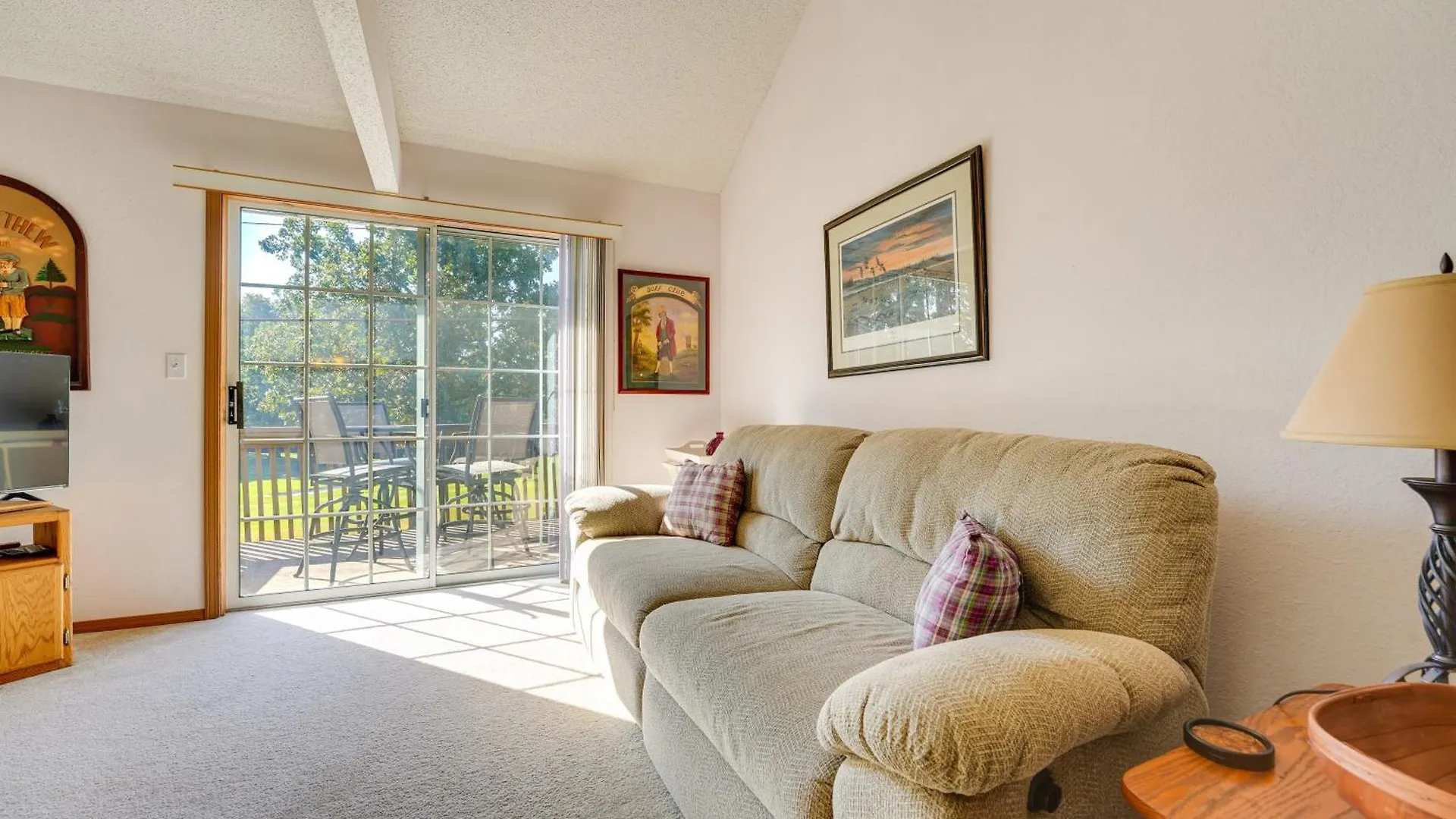 Cozy With Golf Course View In Branson! *