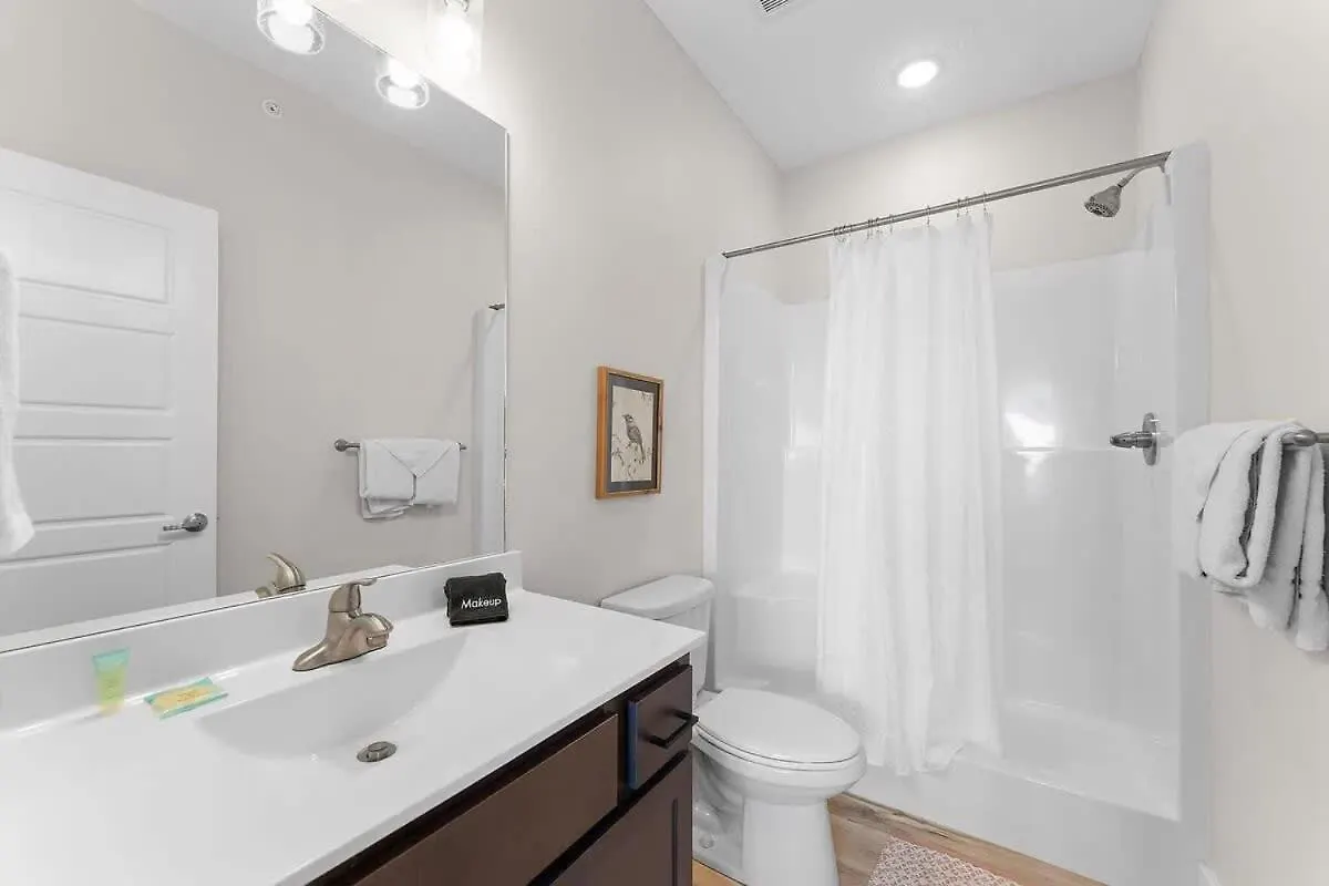 Modern Retreat Whot Tub Arcade & Stunning Views Branson