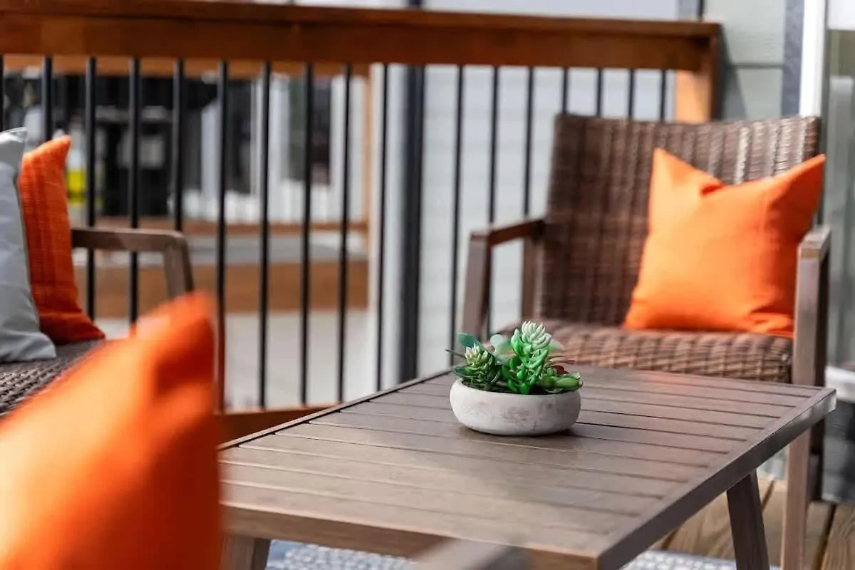 Modern Retreat Whot Tub Arcade & Stunning Views *
