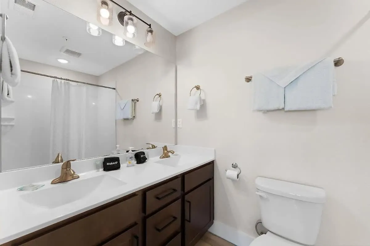 Modern Retreat Whot Tub Arcade & Stunning Views * Branson