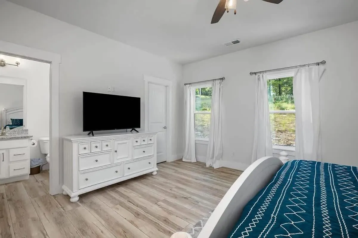 Cozy Table Rock W Hot Tub & Game Hébergement de vacances