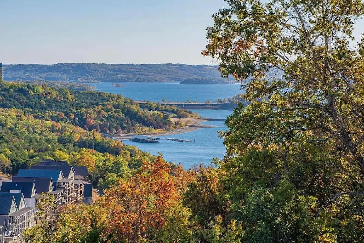 Cozy Table Rock W Hot Tub & Game Branson