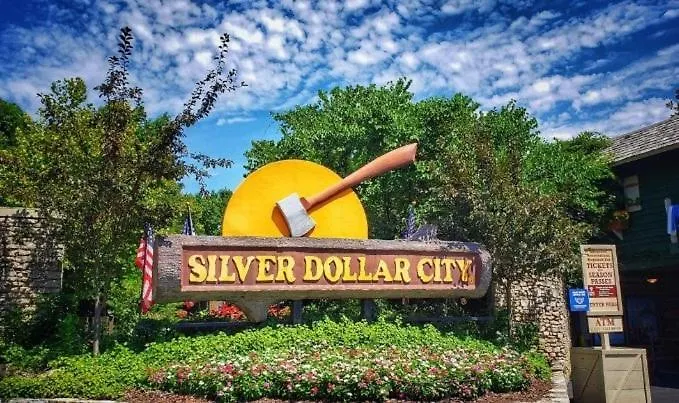 Spring Break Special! No Stairs, Lake, By Sdc, 12-4 * Branson