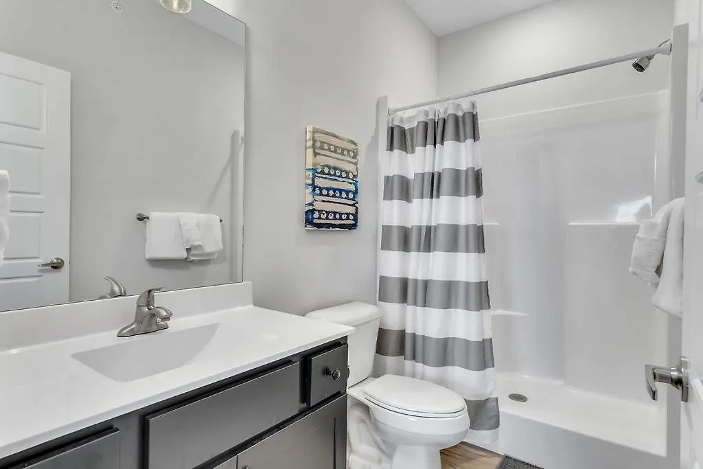 度假居 Putting Green-table Rock View-$400 Of Free Tickets-super Location-hot Tub! *
