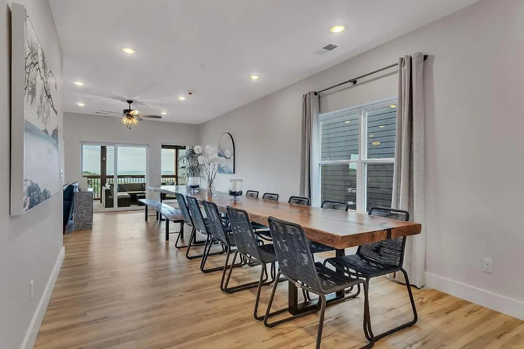 度假居 Putting Green-table Rock View-$400 Of Free Tickets-super Location-hot Tub! *