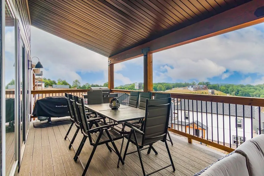 度假居 Putting Green-table Rock View-$400 Of Free Tickets-super Location-hot Tub! *