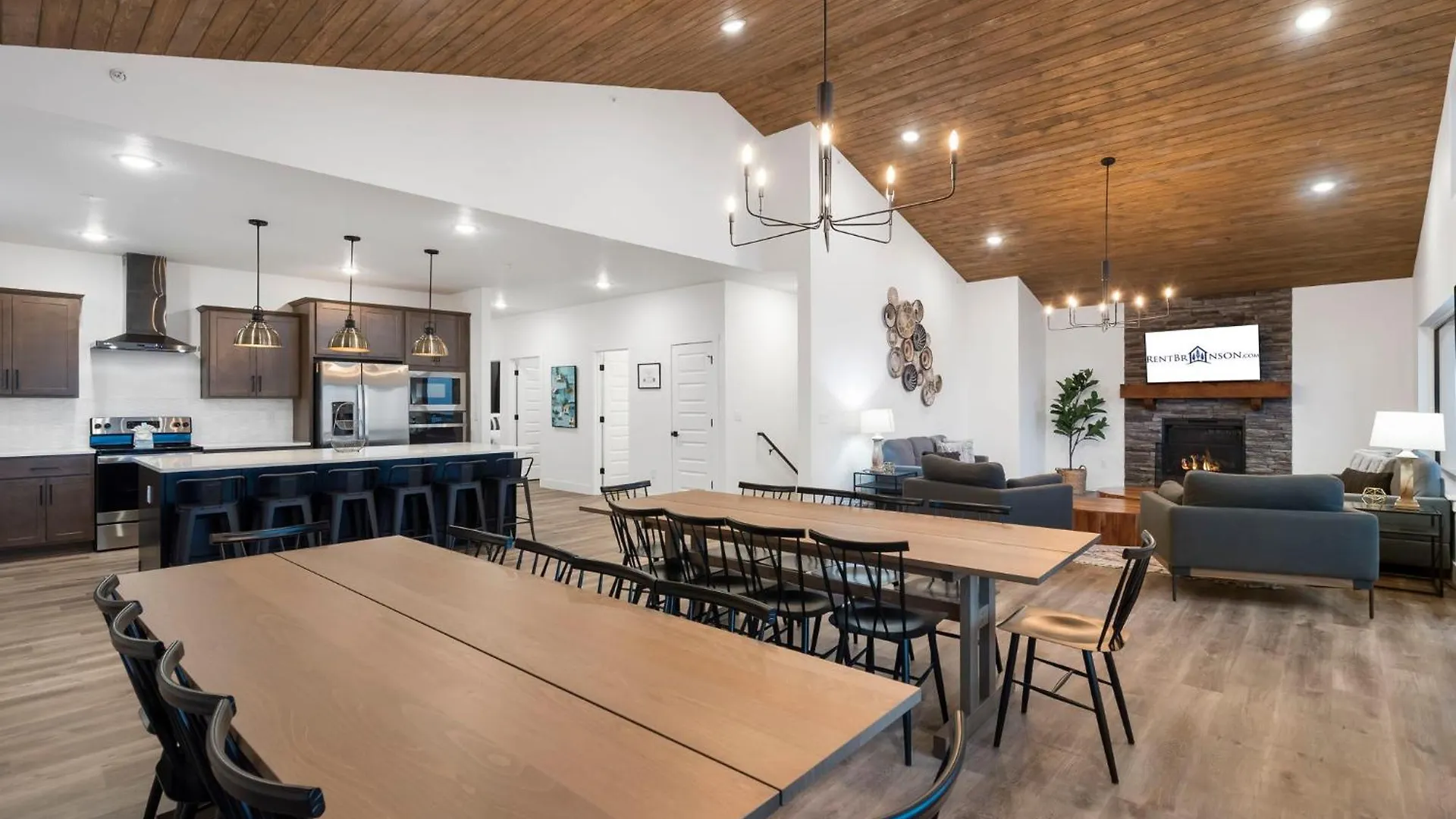 Modern 3 Bedroom بيت للعطل برانسون