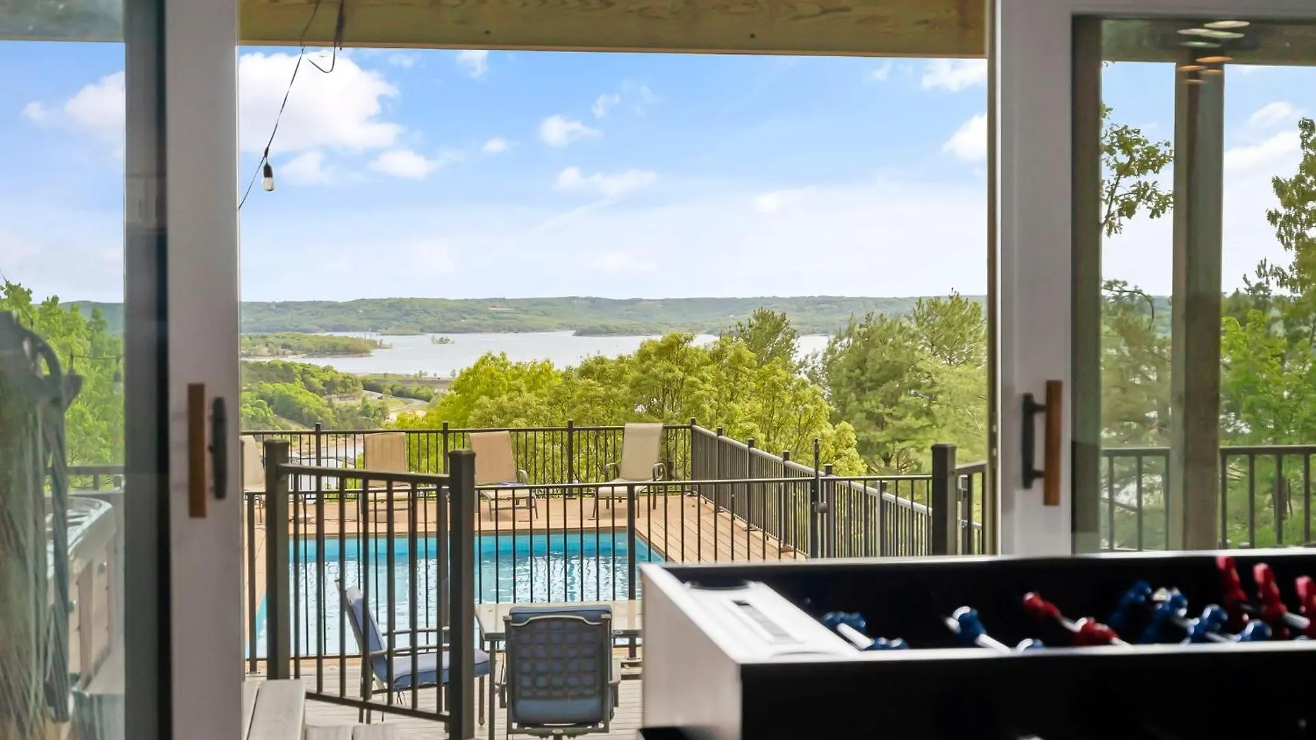 펜션 Tablerock Views, Private Outdoor Pool, Karaoke/games-2 Kitchens! Secluded On A Few Acres! *
