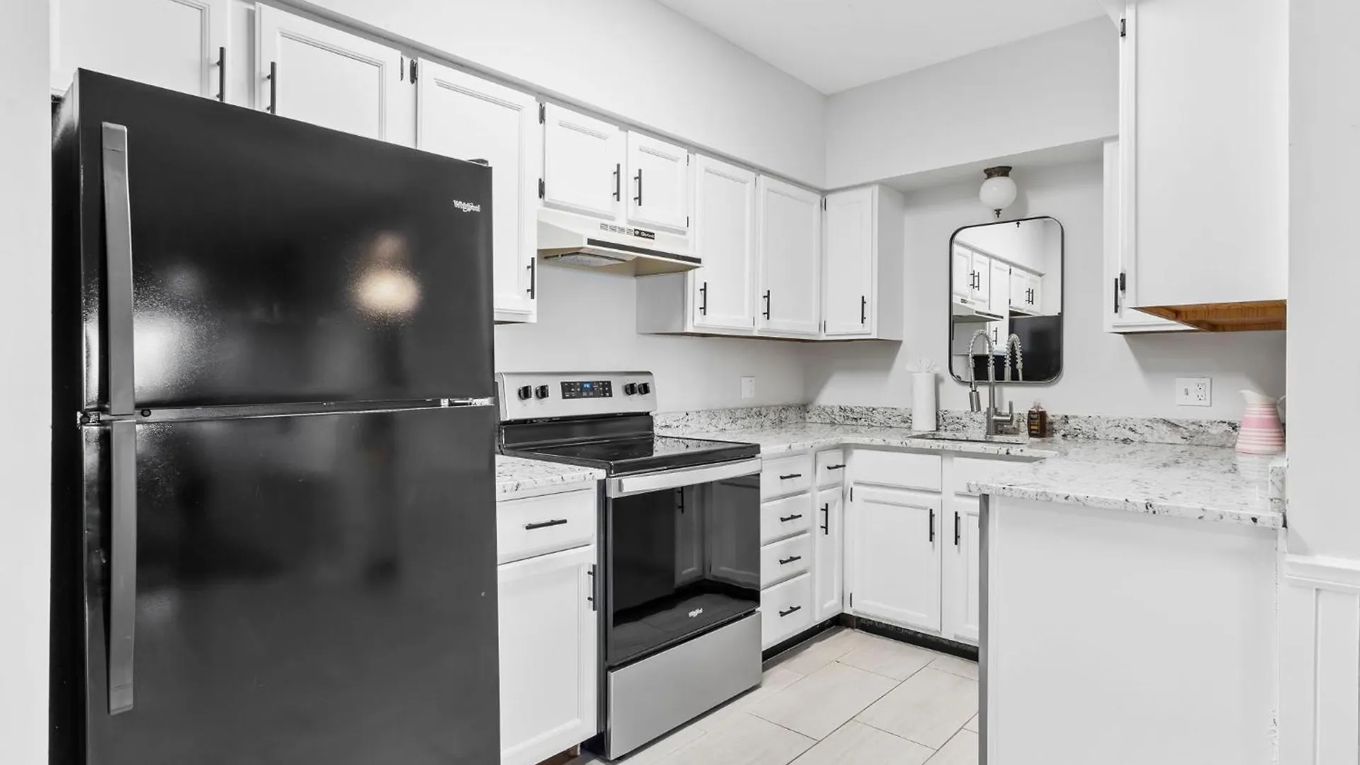 펜션 Tablerock Views, Private Outdoor Pool, Karaoke/games-2 Kitchens! Secluded On A Few Acres! *