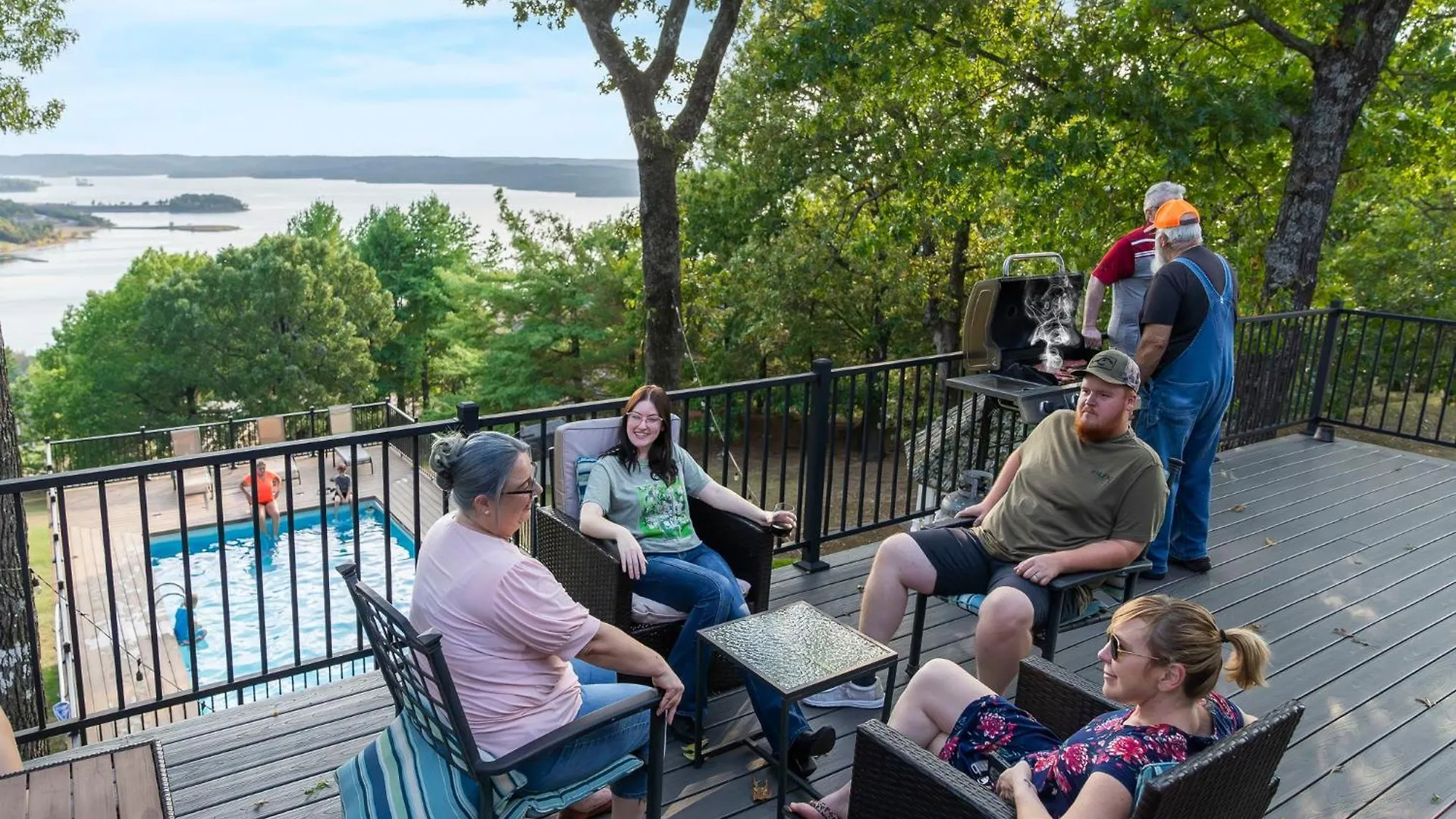 펜션 Tablerock Views, Private Outdoor Pool, Karaoke/games-2 Kitchens! Secluded On A Few Acres!