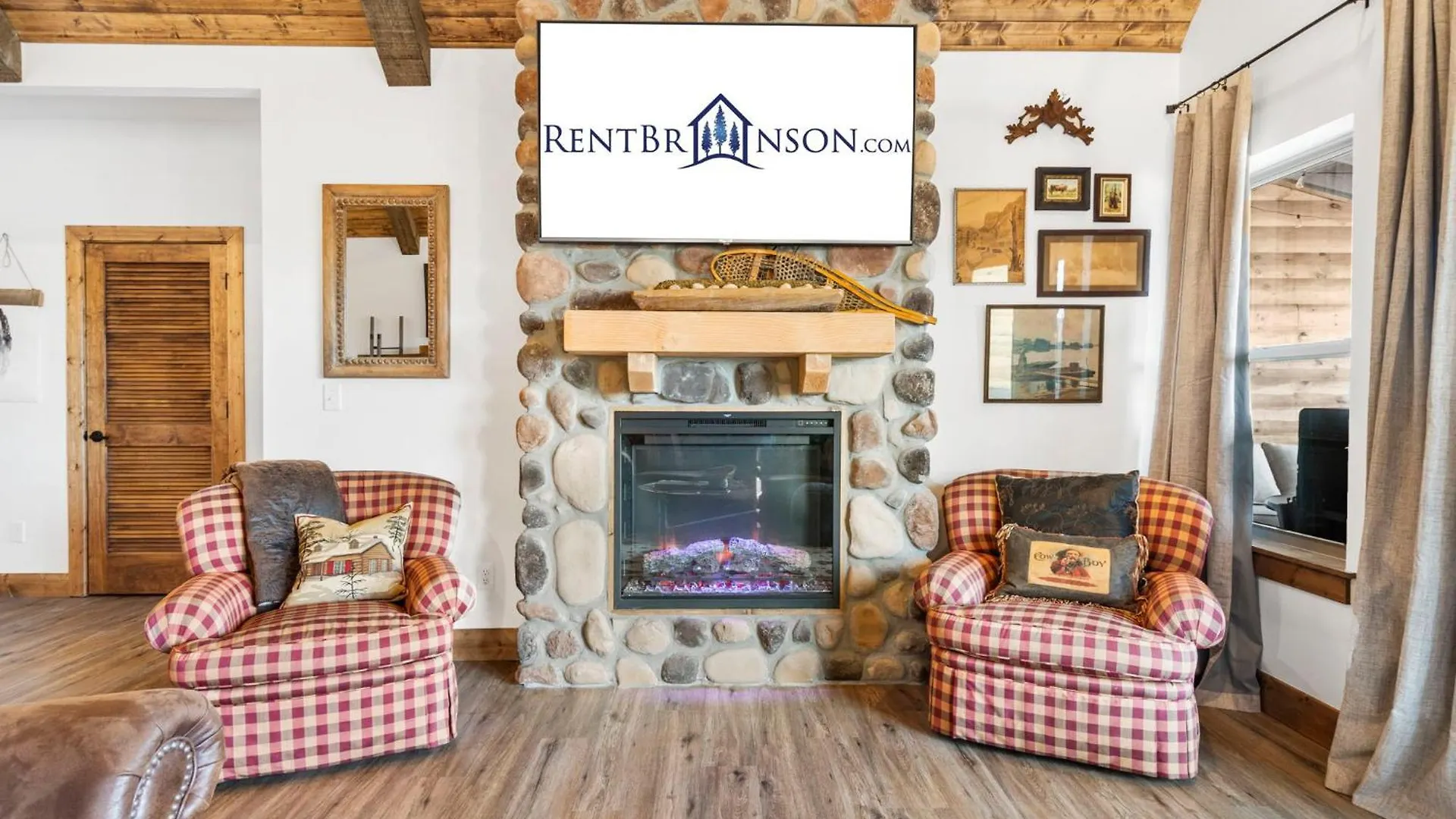 New Log With Ozark Sunset Views, $400 Daily Activities Included, Pickleball *