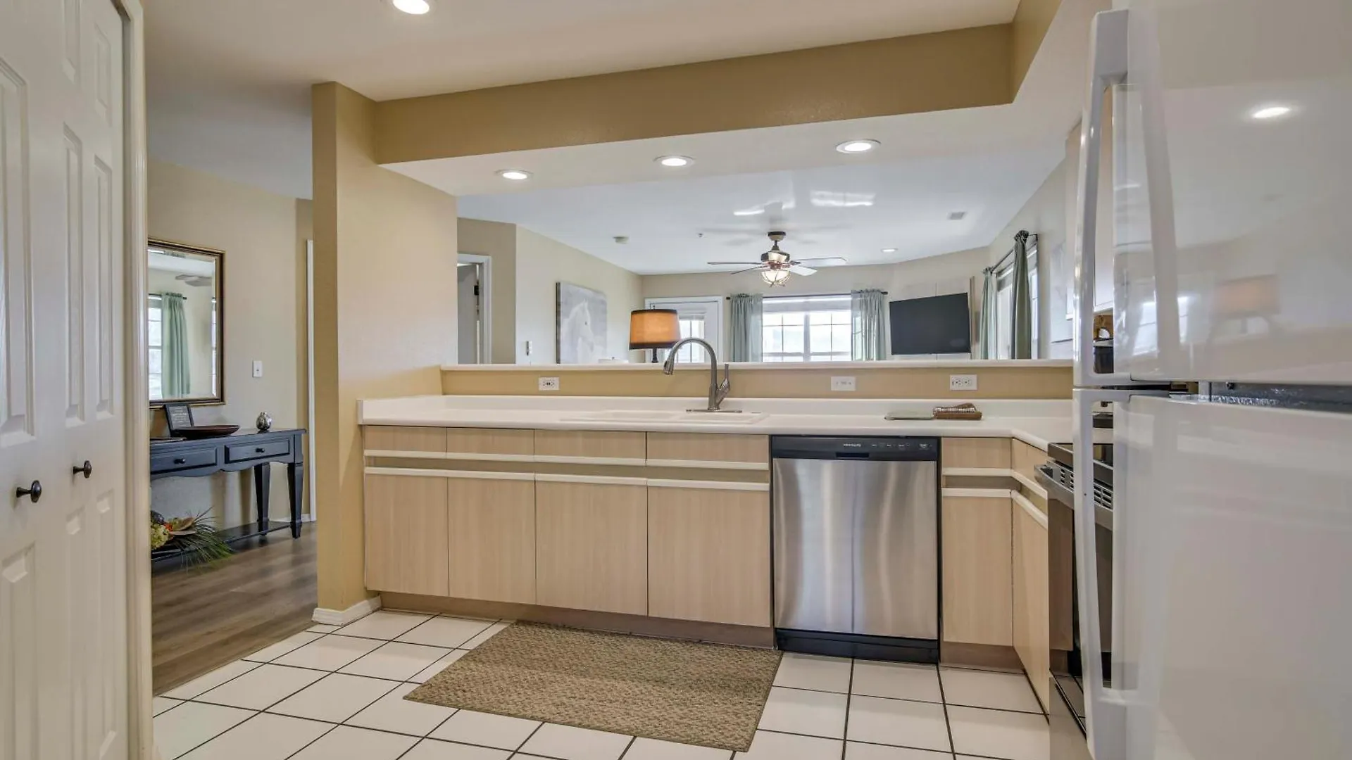 Sunroom With Golf Views Condo! * Branson