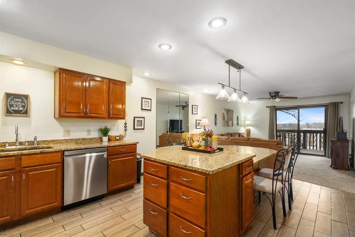 Spring Break Special! Golf, In, Outdoor Pools, 52-7 Apartment