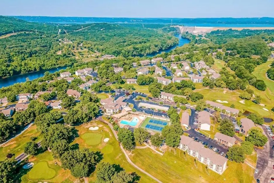 Apartment Spring Break Special! Golf, In, Outdoor Pools, 52-7 *