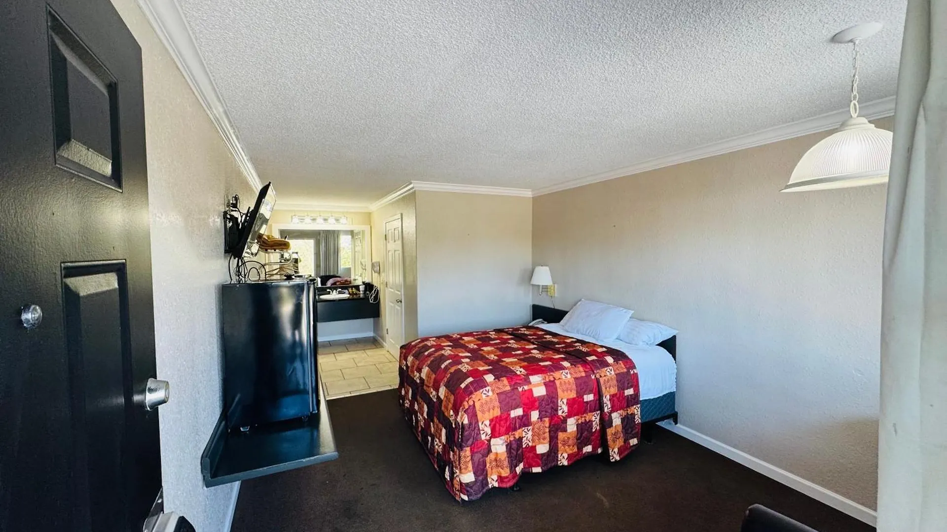 Oak Grove Hotel