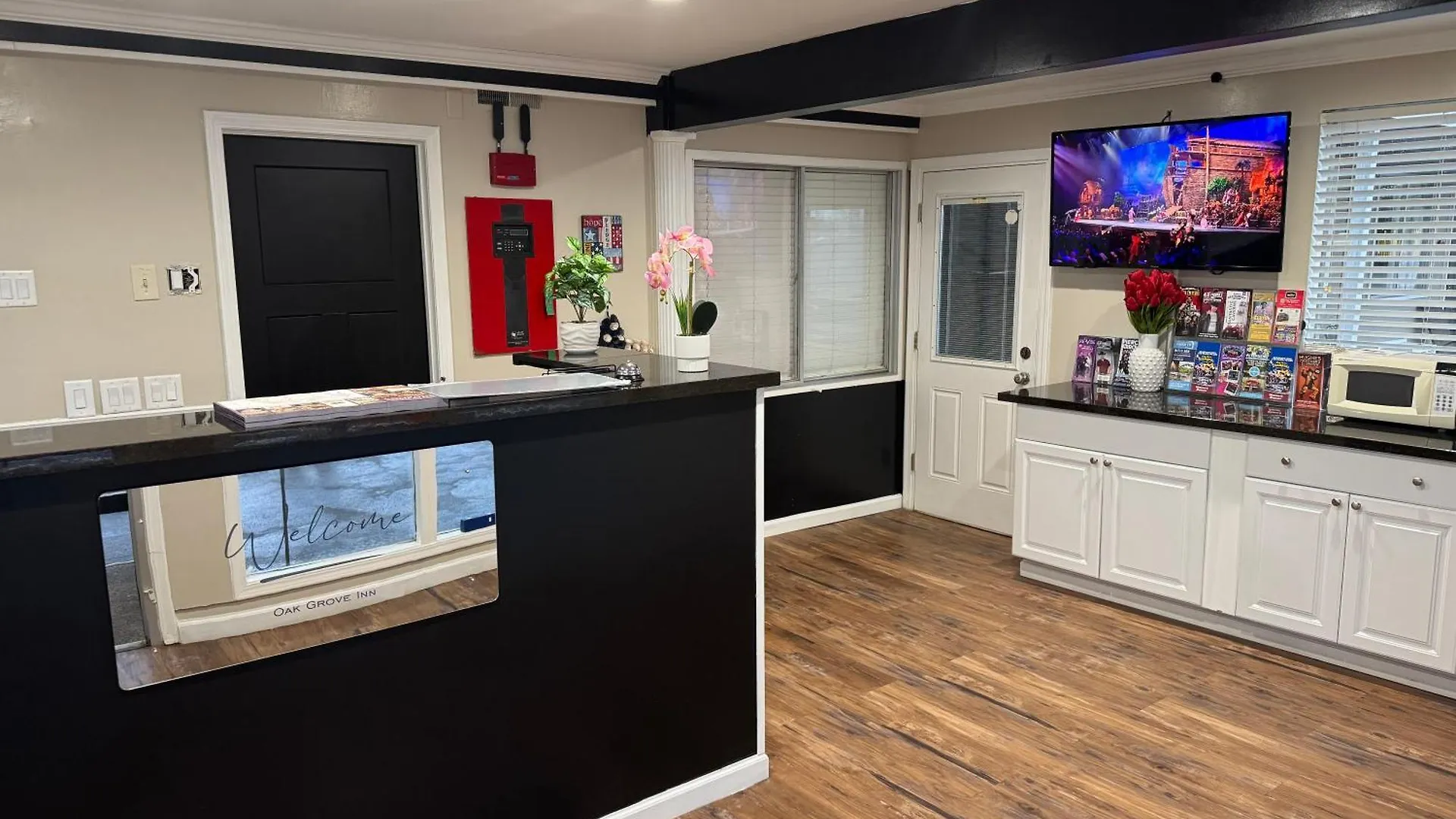 Hotel Oak Grove
