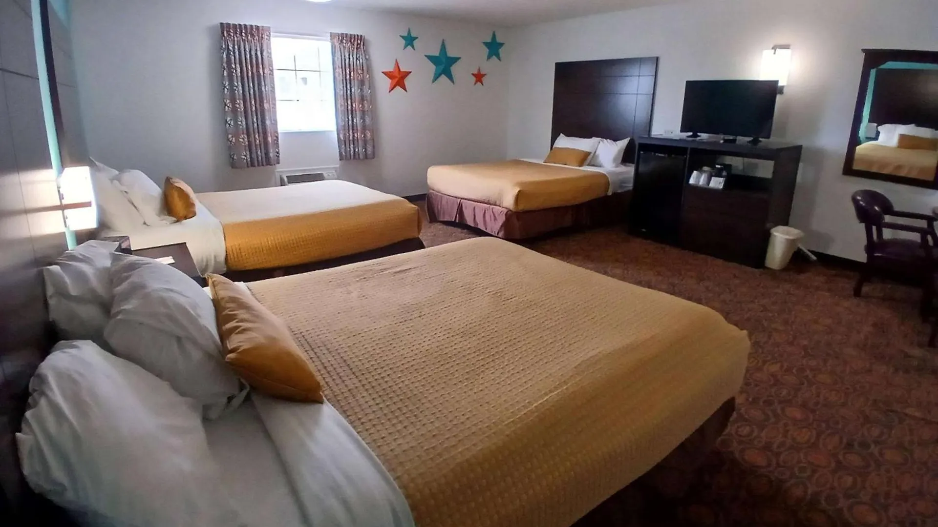 Howard Johnson By Wyndham Theatre District Branson