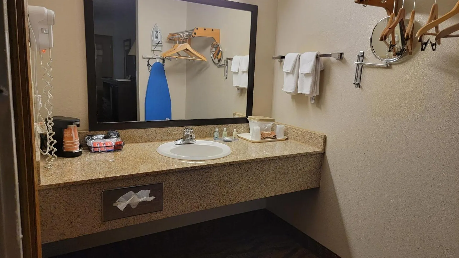 Quality West Inn