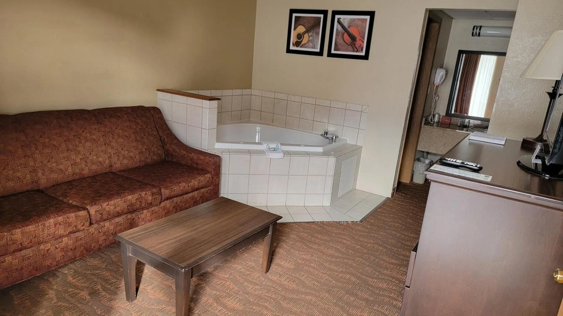 Inn Quality West 3*