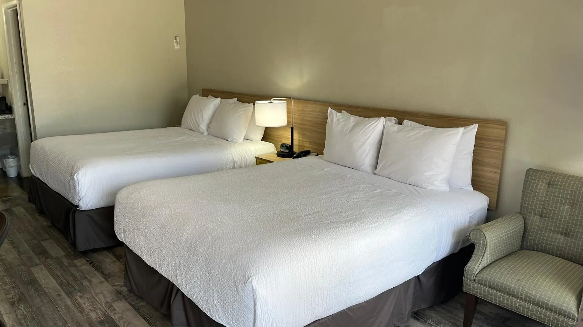 Hotel Days By Wyndham Ozarks Branson