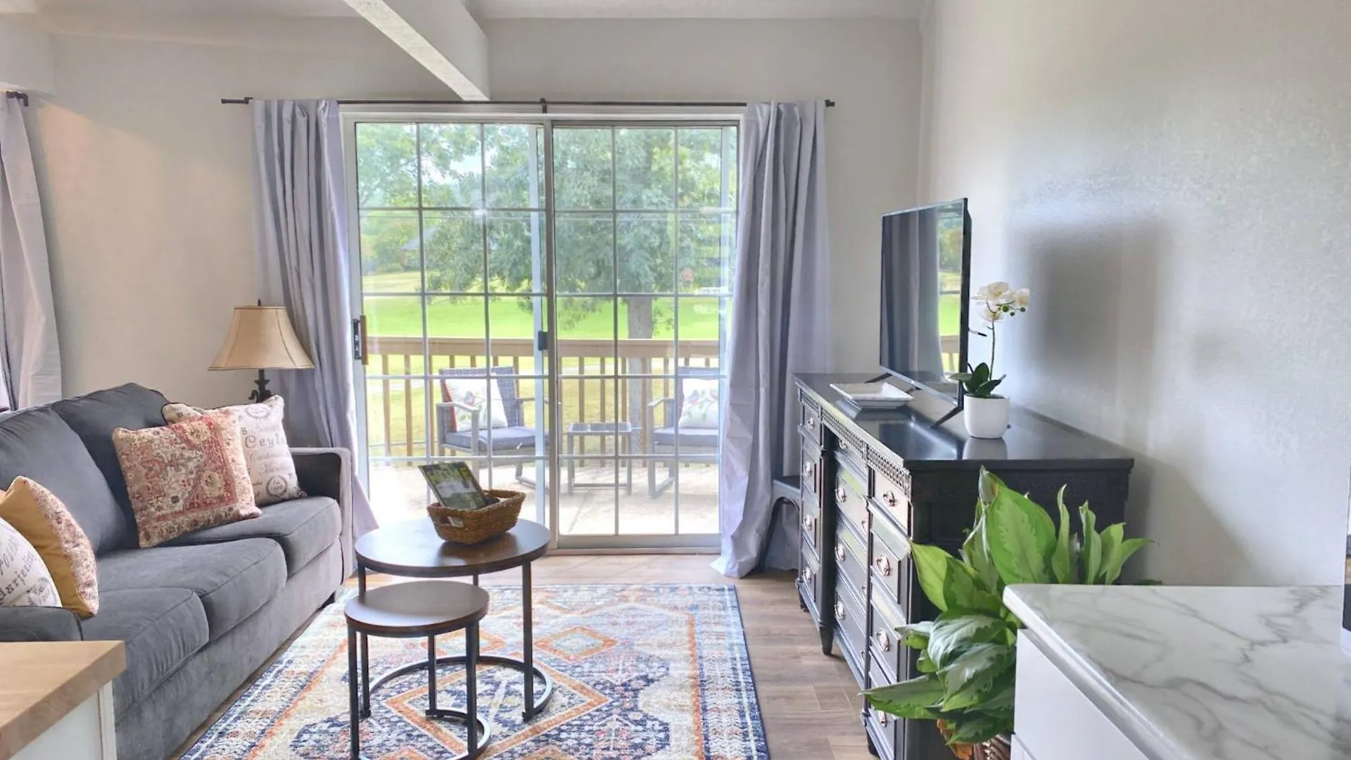 Apartman Gorgeous With Golf View, Strip/lake Marina