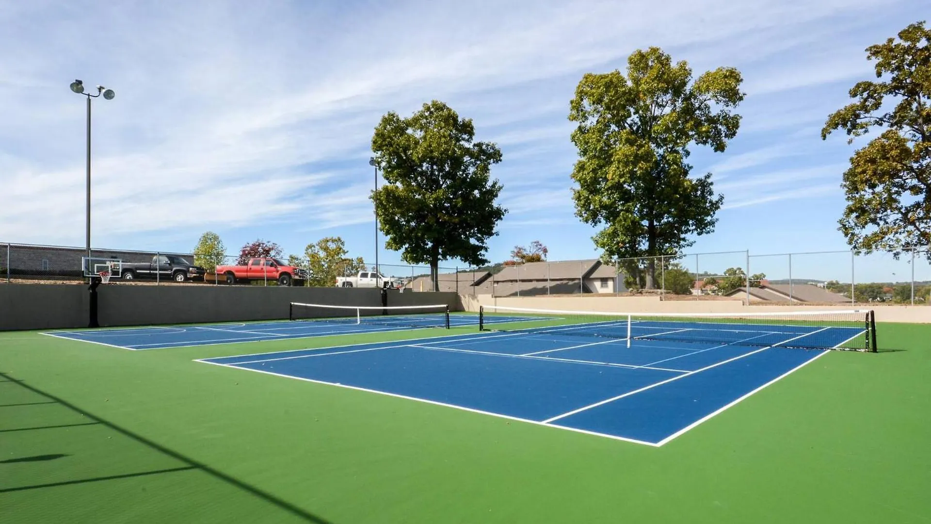 Walkin/pools/hot Tub/golf Front/lake Beauty Apartment Branson